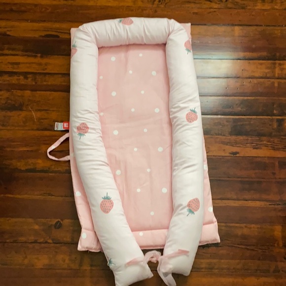 Portable bassinet - Picture 1 of 5